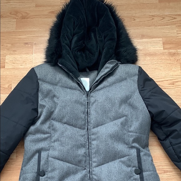 Winter coat - Picture 1 of 3